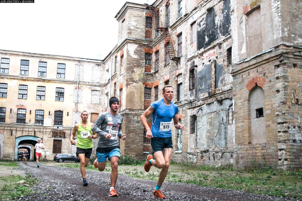 Narva Kreenholmi jooks 2018 - Kolm jooksjad jooksus