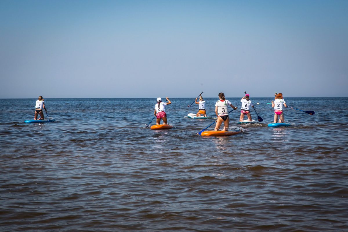 Narva-Jõesuu Surf Run 2018 jooksjad SUP'idel